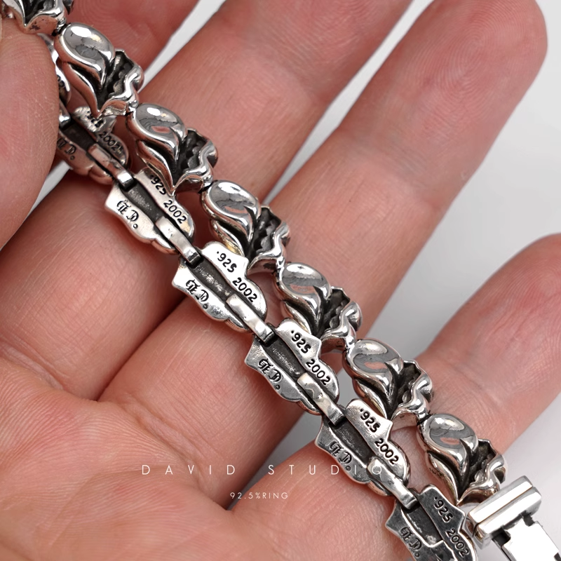 ROLLING STONES TONGUE BRACELET