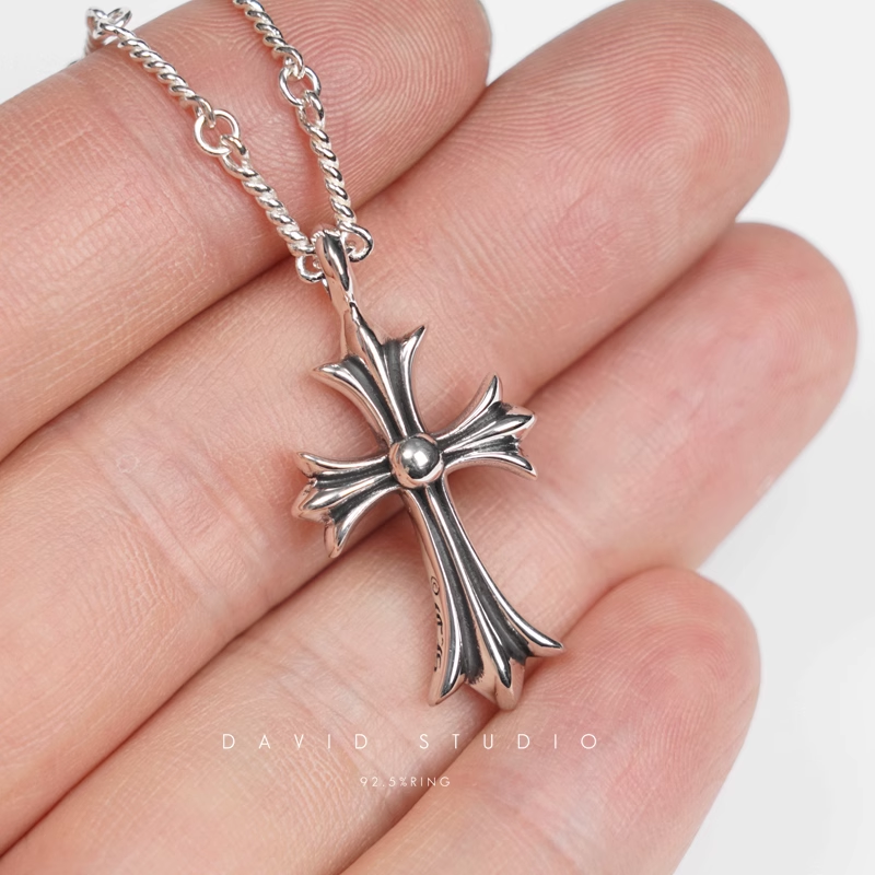 SMALL CROSS CHARM – TWIST CHAIN