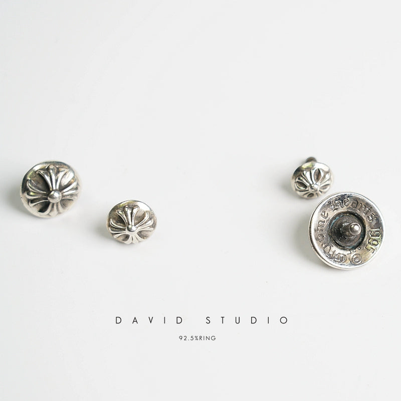 CH PLUS RIVET BUTTON