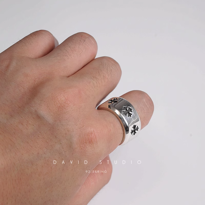 CH PLUS THICK BAND RING