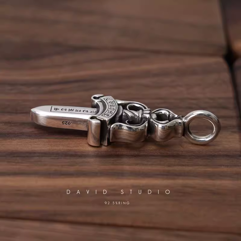 DOUBLE DAGGER PENDANT