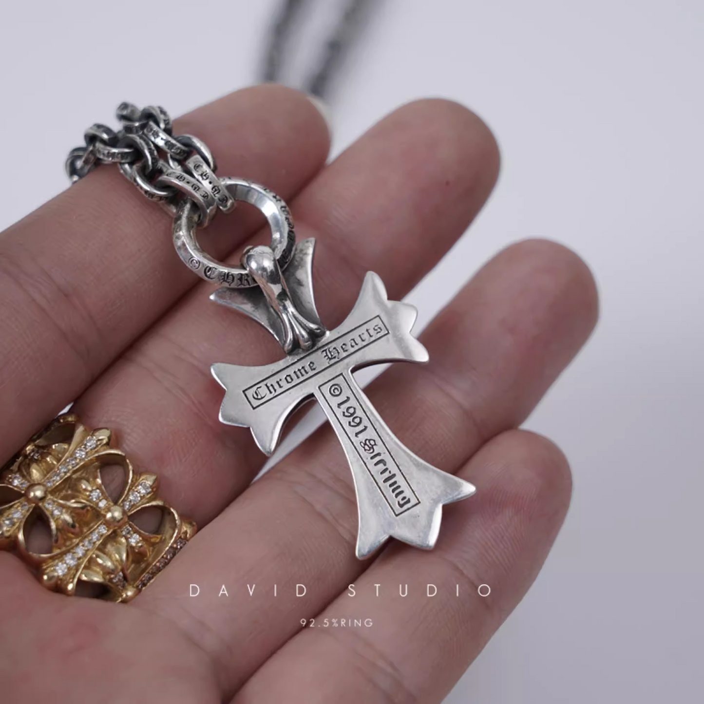 SMALL CROSS PENDANT WITH BAIL – PAPER CHAIN（PACKAGE）