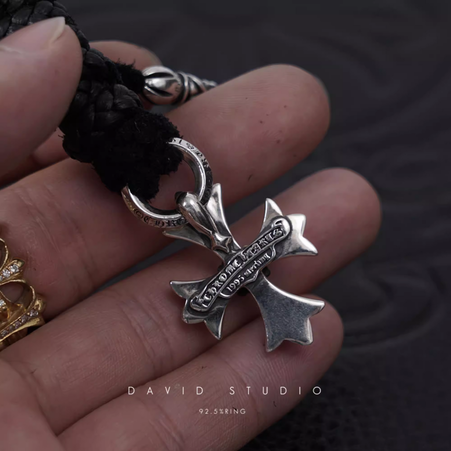 DOUBLE PLUS CHARM – LEATHER BRAID