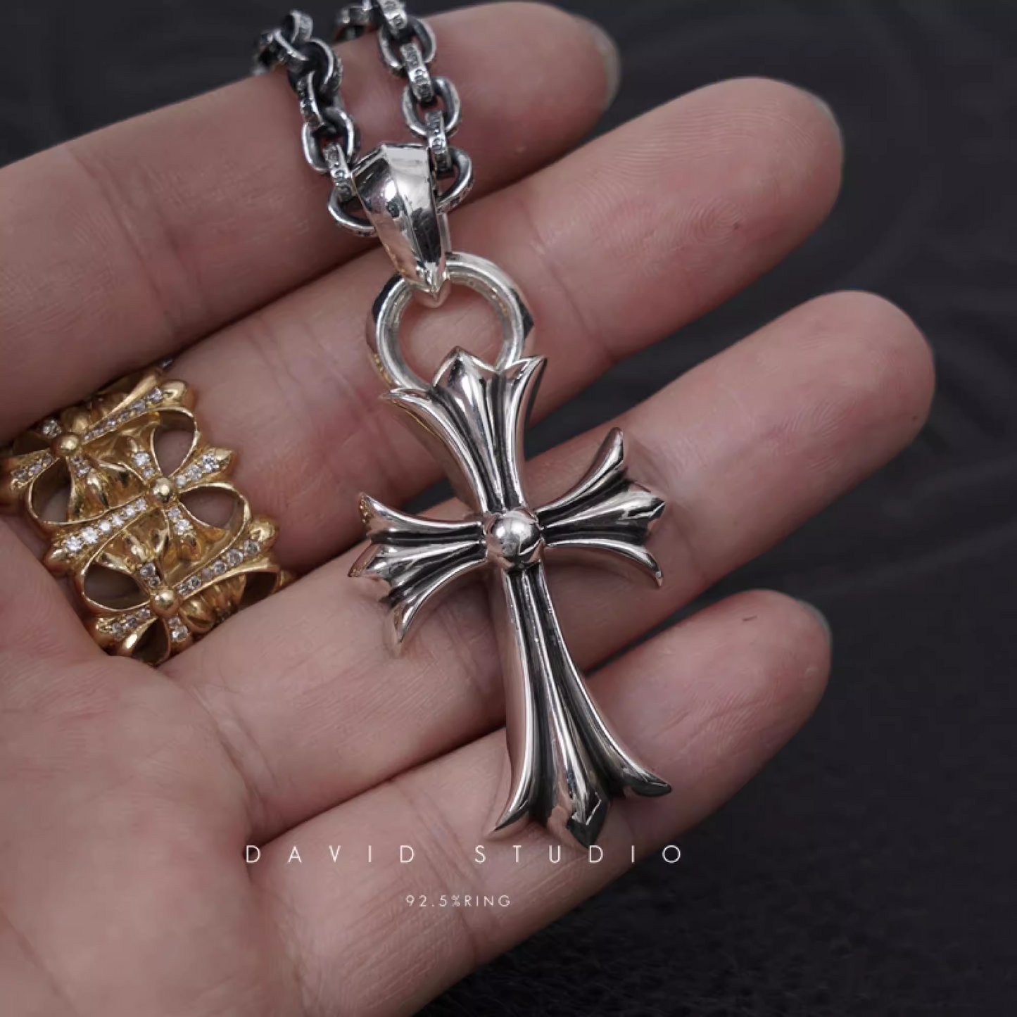 SMALL CROSS PENDANT WITH BAIL – PAPER CHAIN