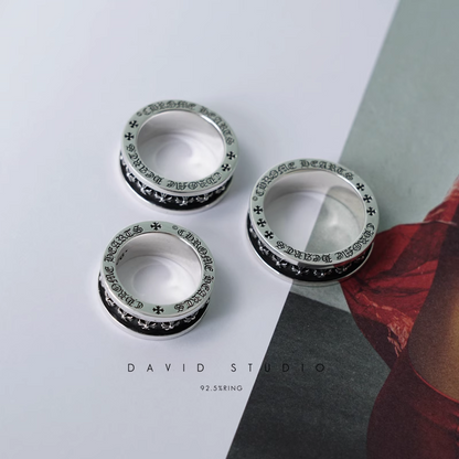 TINY CH PLUS SPINNER RING