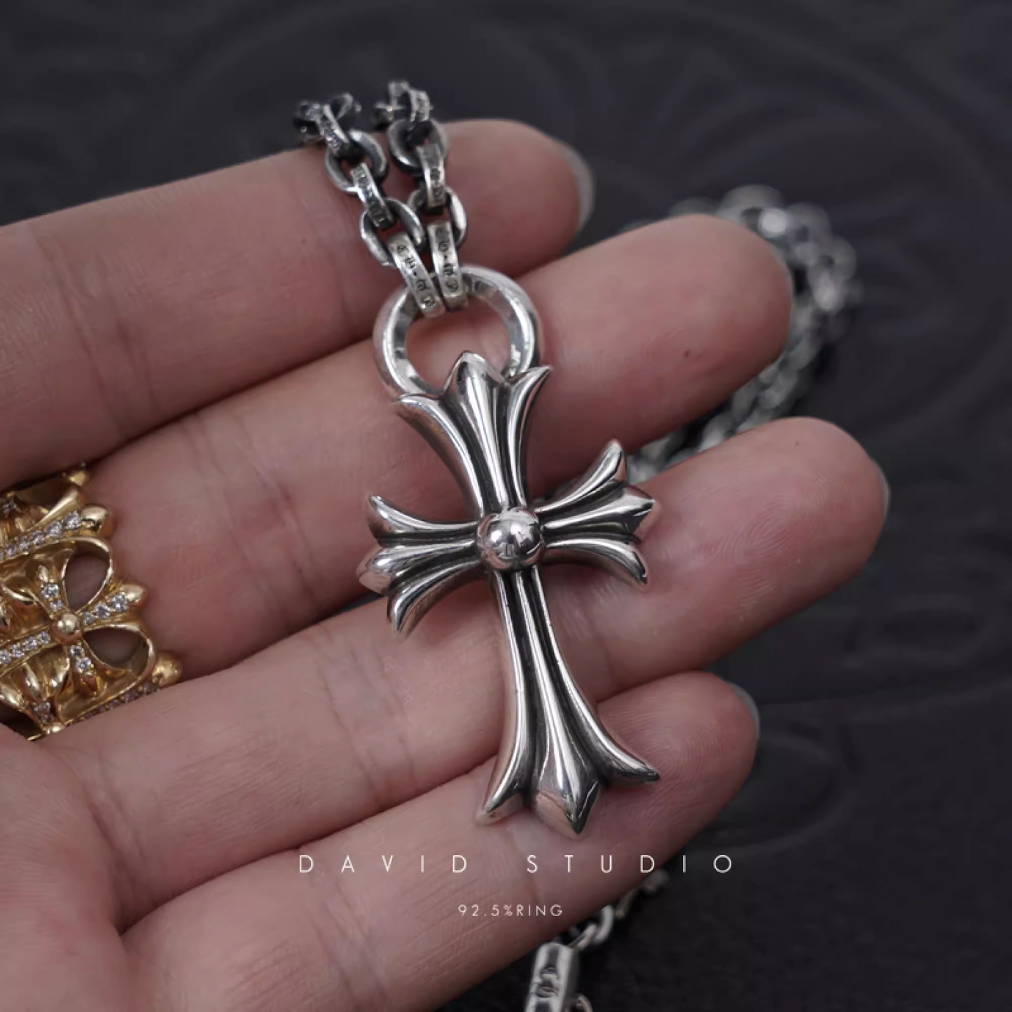 SMALL CROSS PENDANT WITH BAIL – PAPER CHAIN（PACKAGE）
