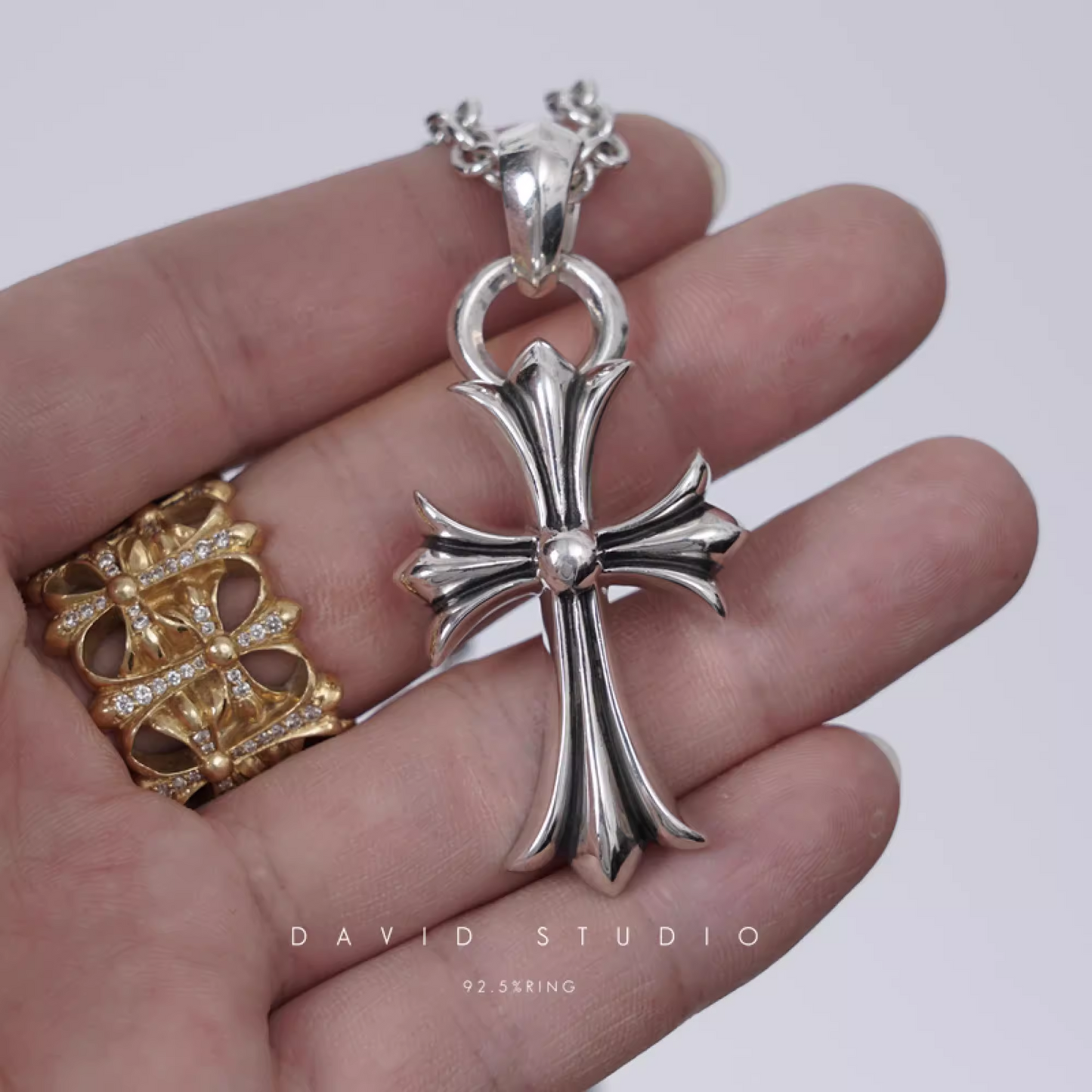 SMALL CROSS PENDANT WITH BAIL – ROLL CHAIN