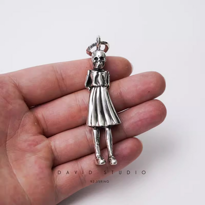 LARGE FOTI SKIPPY PENDANT
