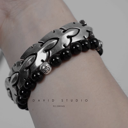 ONYX BEAD BRACELET 8MM (4 SILVER BEADS)