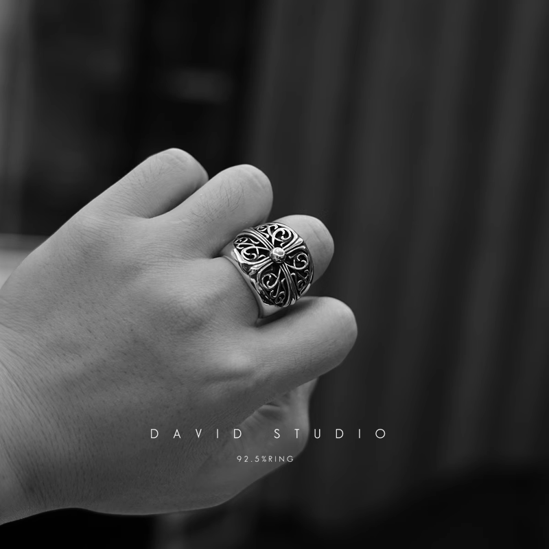 CLASSIC OVAL RING
