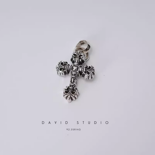 XS FILIGREE CROSS PENDANT WITH BAIL
