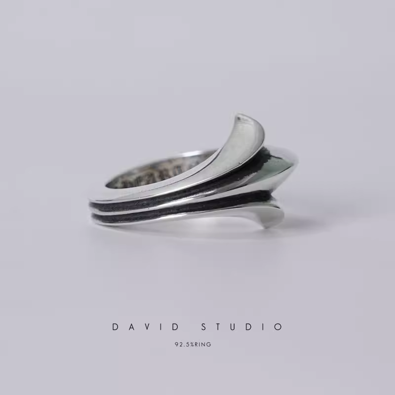 720 HALF CROSS TAIL RING