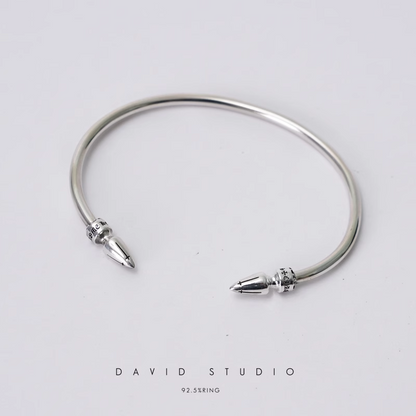 SKINNY SPIKE CUFF