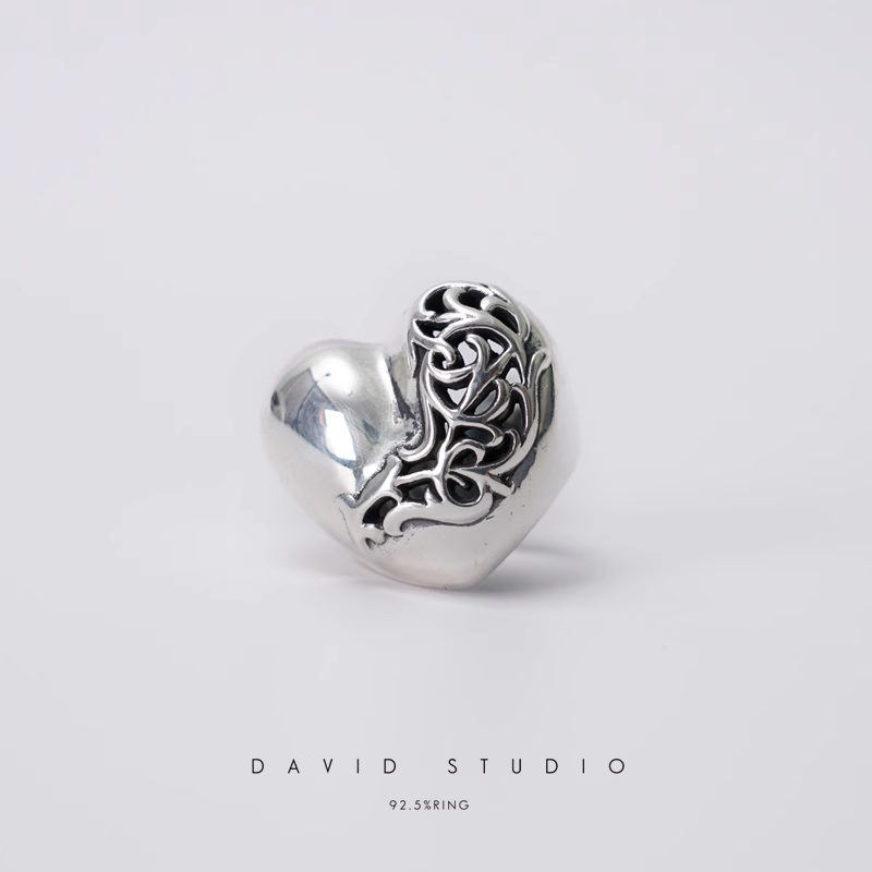 HEART RING