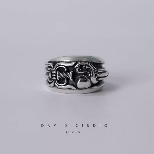 DAGGER HEART RING