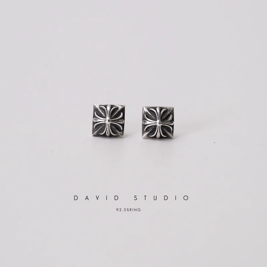 PYRAMID PLUS STUD EARRINGS