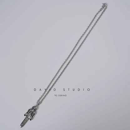 LARGE DAGGER PENDANT – ROLL CHAIN