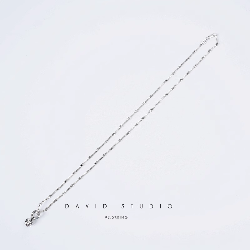 PYRAMID PLUS BALL CHARM – TWIST CHAIN