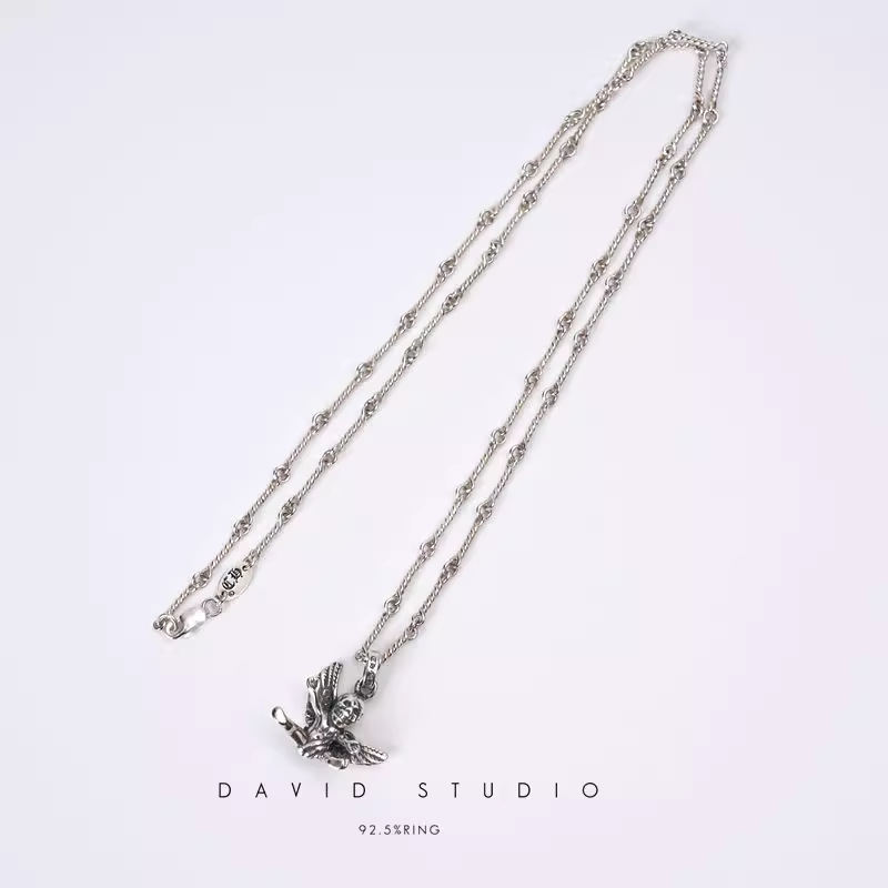 FOTI MISSLAREN PENDANT – TWIST CHAIN
