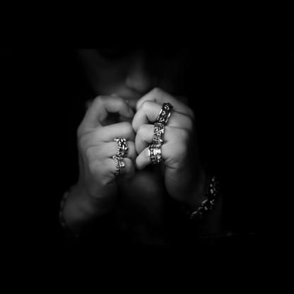 CH PLUS PENTAGON RING