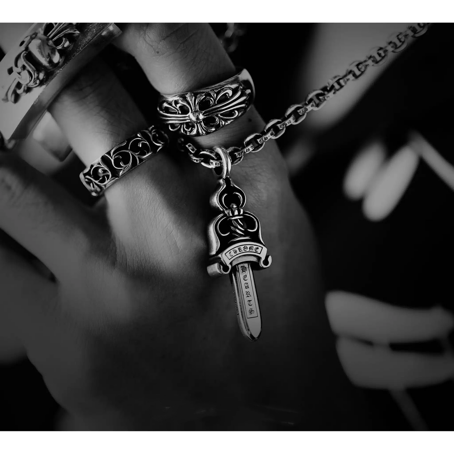 FLORAL CROSS RING