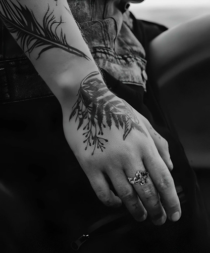 FILIGREE CROSS RING