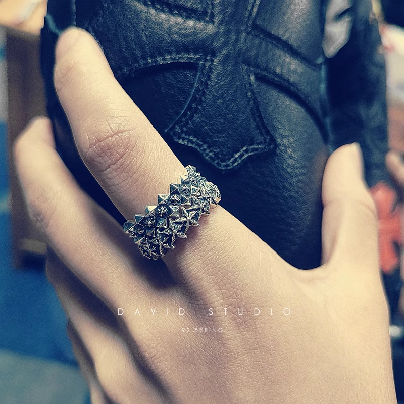 5 SIDED STAR LOOP RING