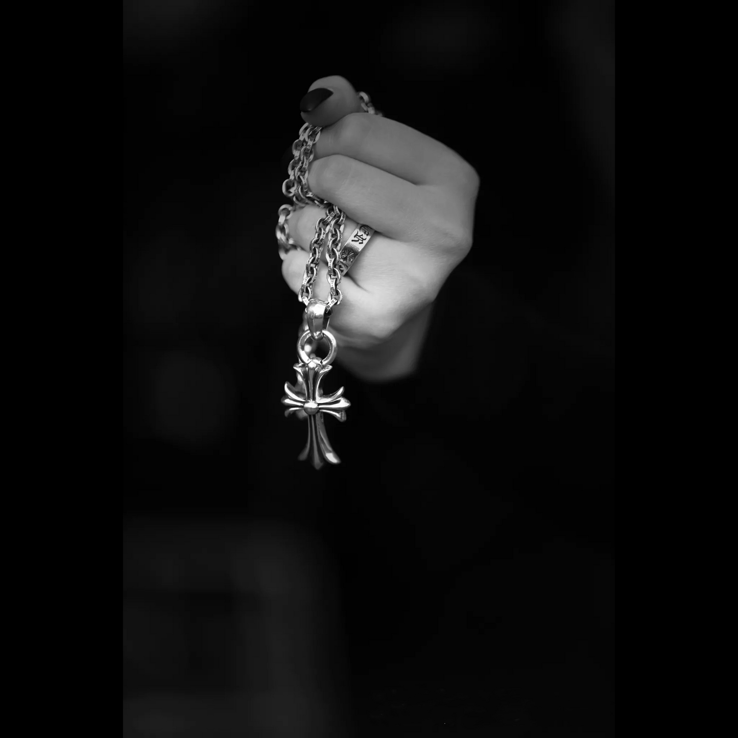 SMALL CROSS PENDANT WITH BAIL – PAPER CHAIN