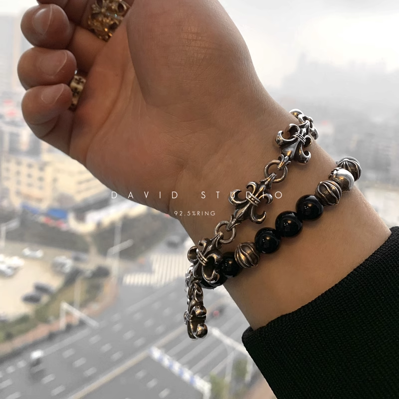 BS FLEUR CROSS CUT OUT LINK BRACELET