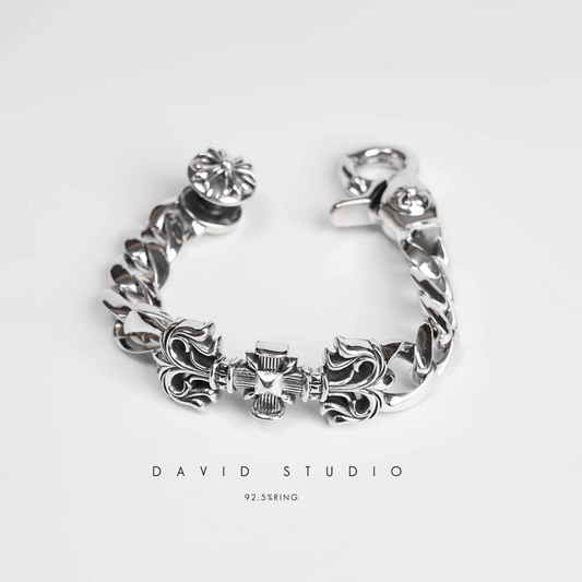 FILIGREE SQUARE CROSS CLIP BRACELET