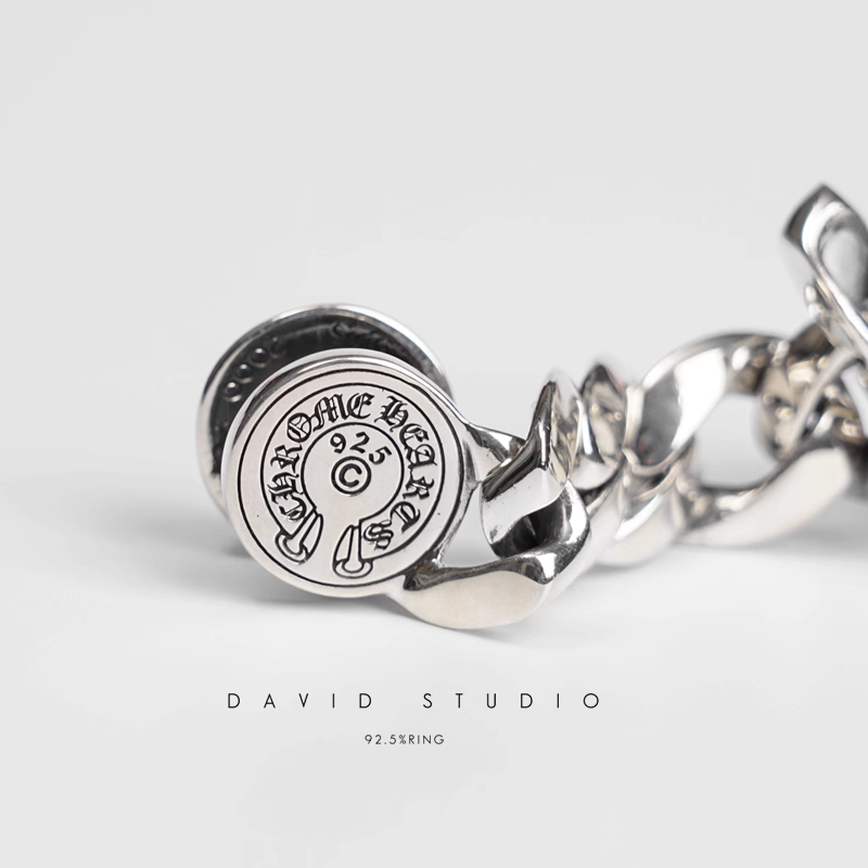 FILIGREE SQUARE CROSS CLIP BRACELET