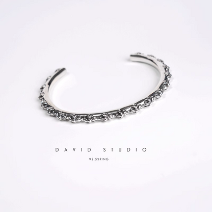 CH PLUS HOOP BANGLE