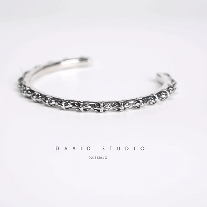 CH PLUS HOOP BANGLE