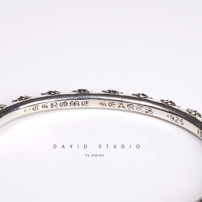 CH PLUS HOOP BANGLE