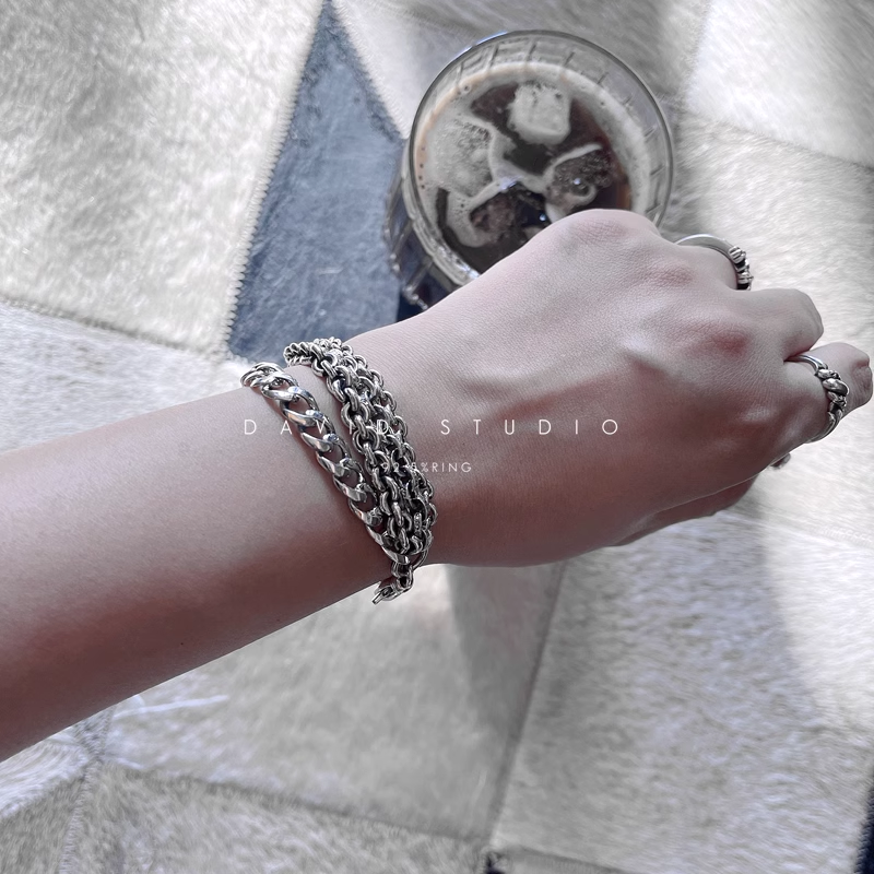 MULTI-CHAIN BRACELET