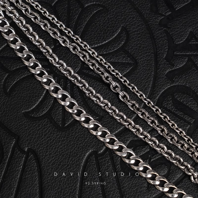 MULTI-CHAIN BRACELET