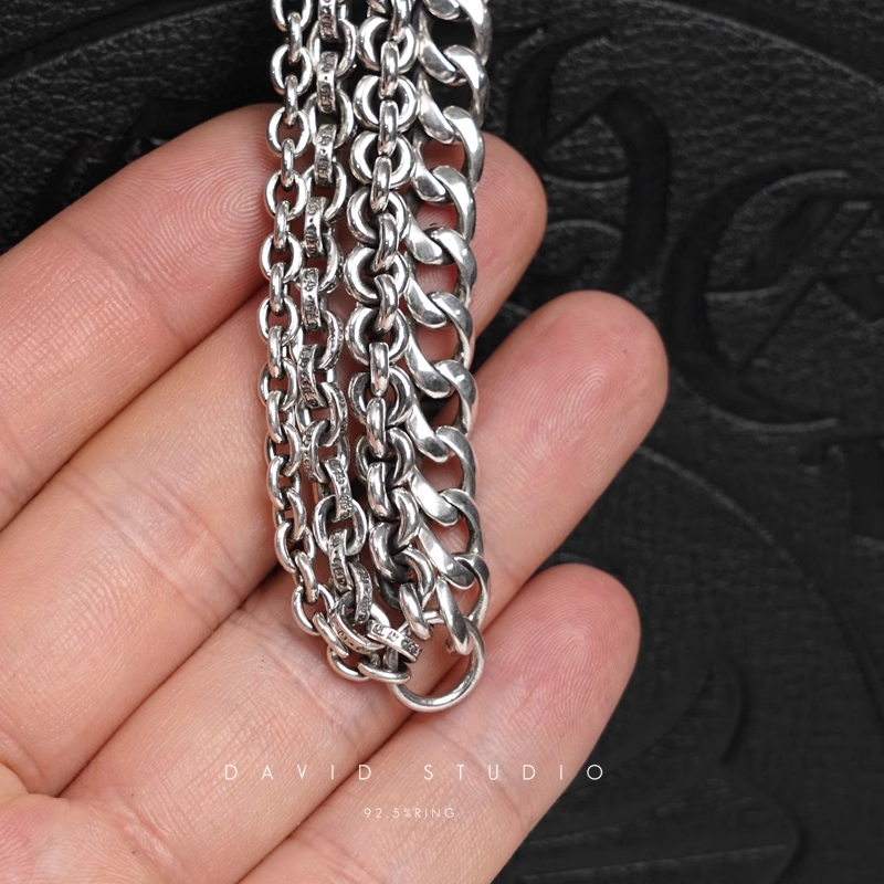 MULTI-CHAIN BRACELET