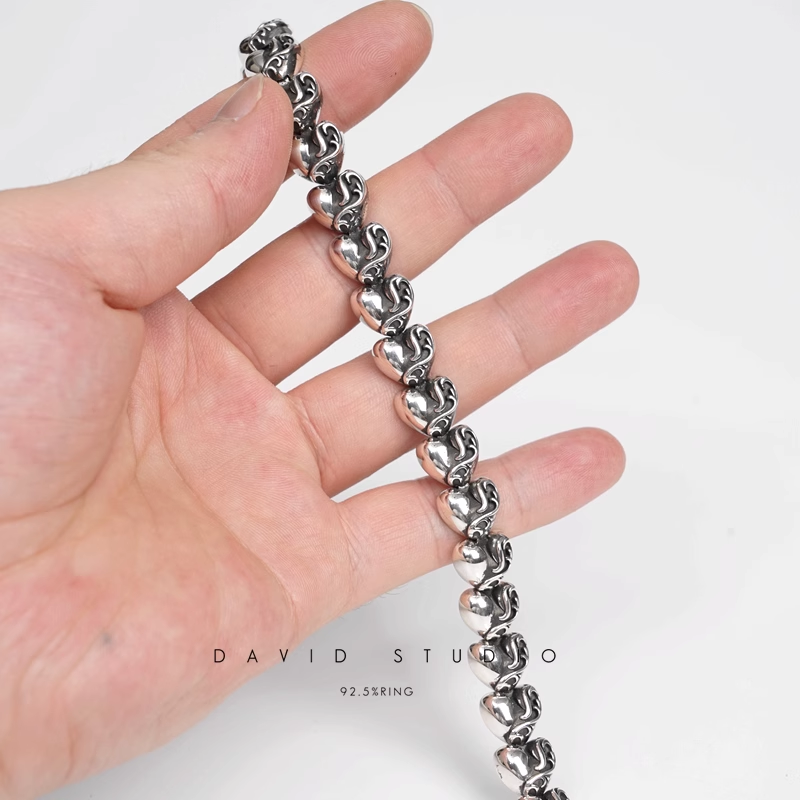 HEART PATTERN BRACELET