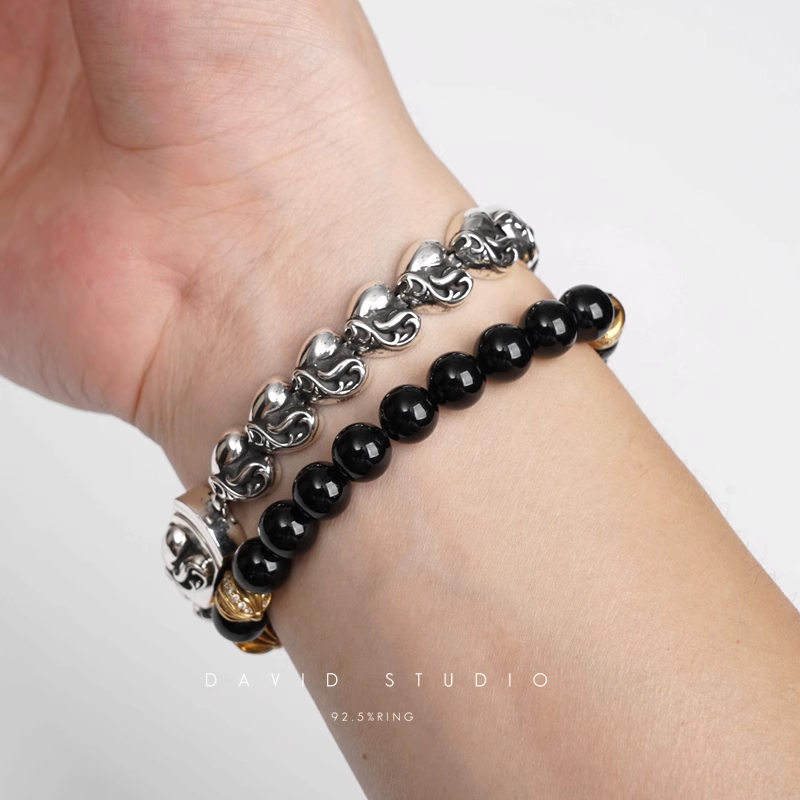 HEART PATTERN BRACELET
