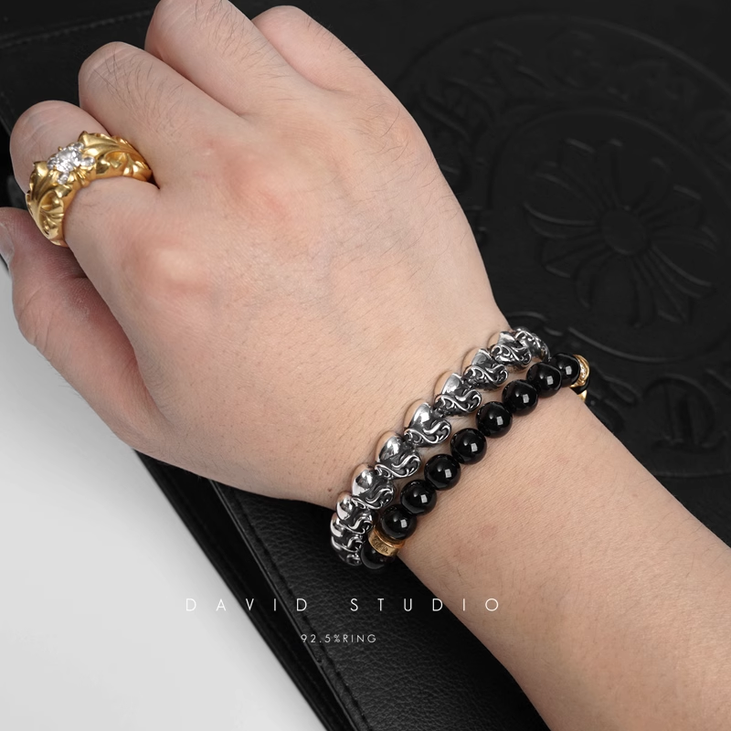 HEART PATTERN BRACELET