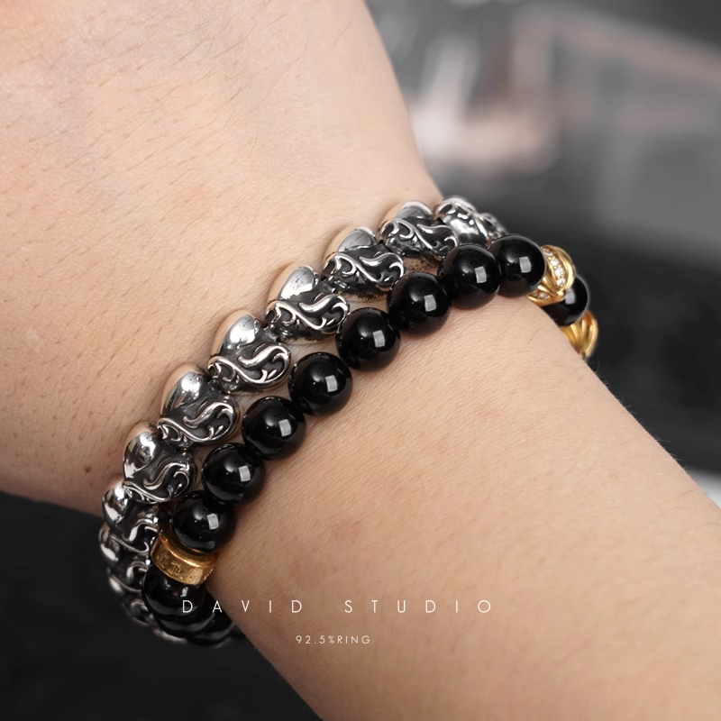 HEART PATTERN BRACELET