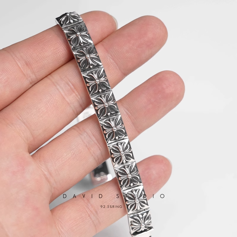 CH PLUS SQUARE PATTERN BRACELET