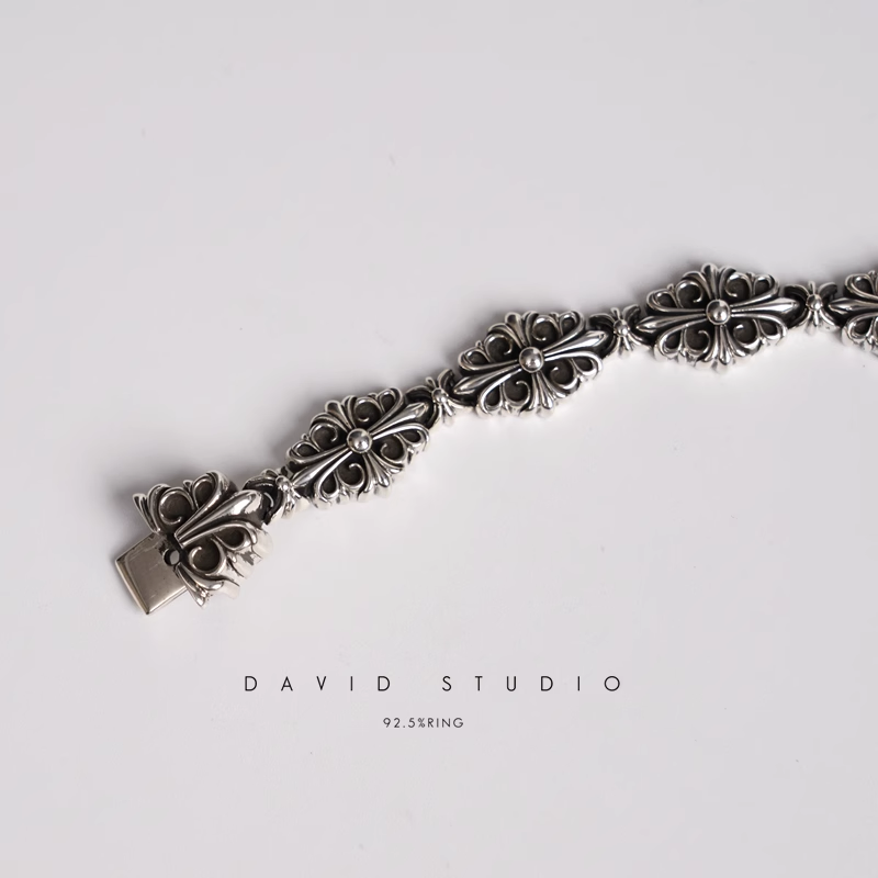 BABYFAT CROSS FLEUR PATTERN BRACELET