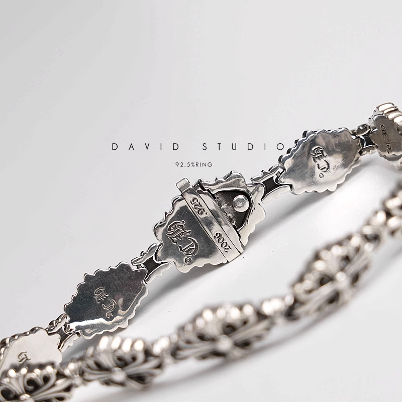 BABYFAT CROSS FLEUR PATTERN BRACELET