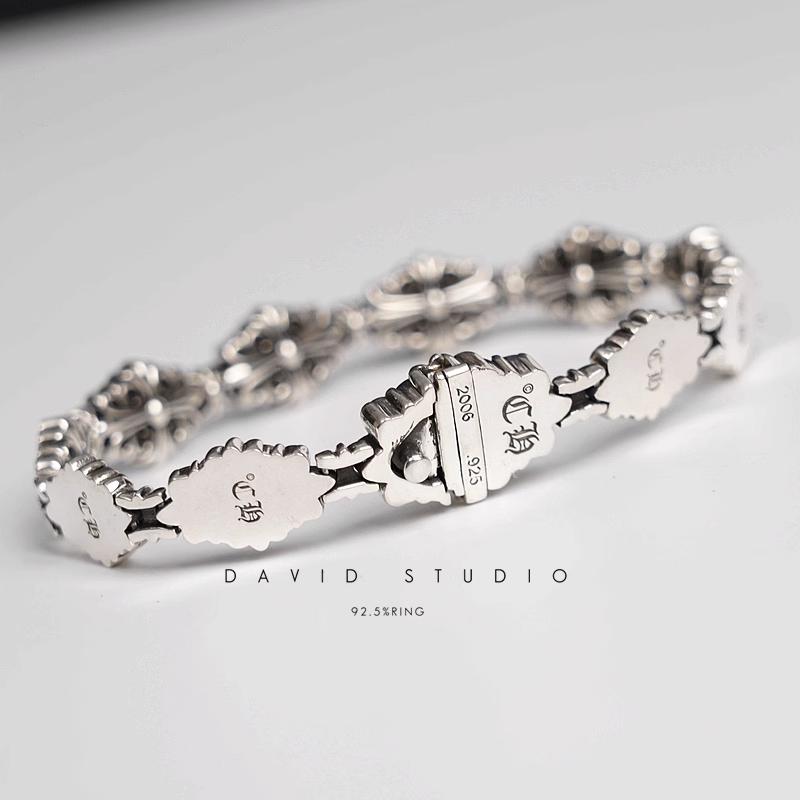BABYFAT CROSS FLEUR PATTERN BRACELET