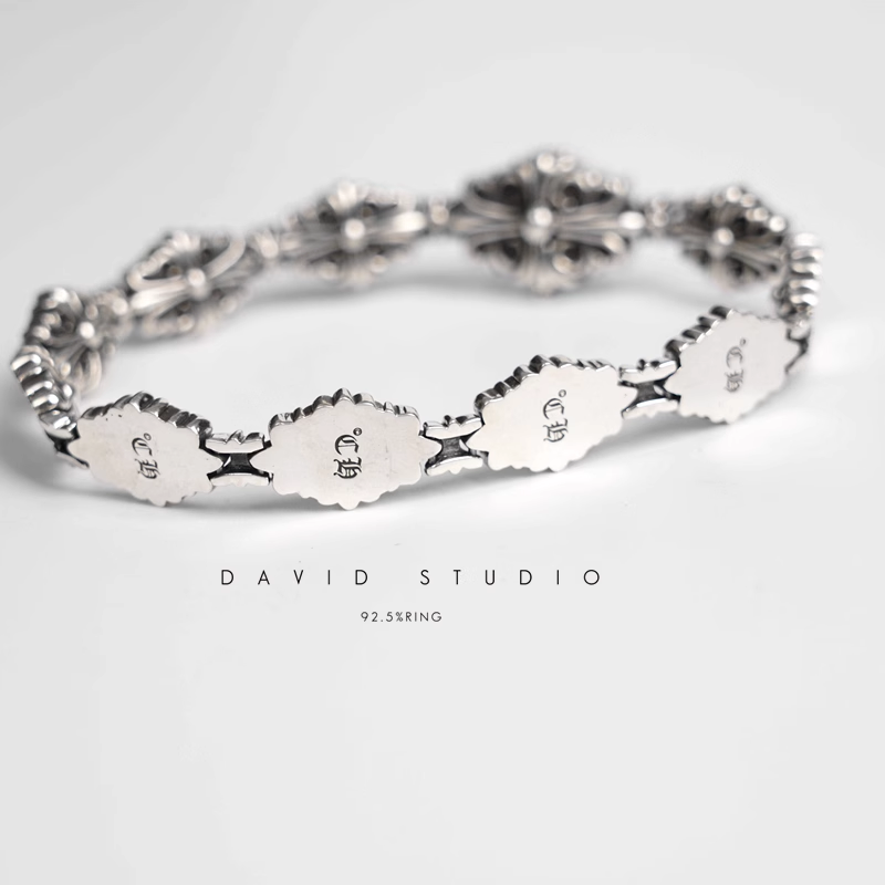 BABYFAT CROSS FLEUR PATTERN BRACELET