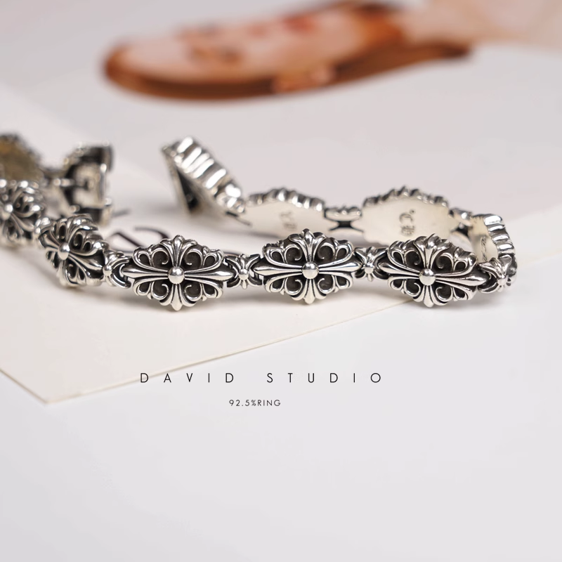 BABYFAT CROSS FLEUR PATTERN BRACELET