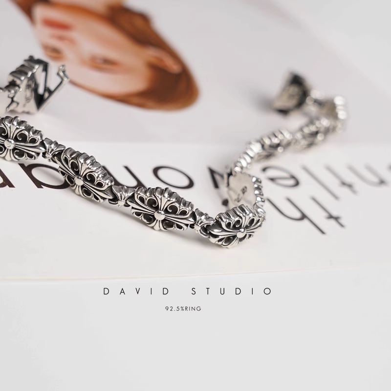 BABYFAT CROSS FLEUR PATTERN BRACELET