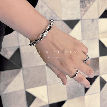 FLEUR TAIL PATTERN BRACELET