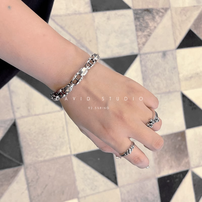 FLEUR TAIL PATTERN BRACELET